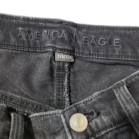 American Eagle Shorts Black Wash Denim Cutoff Raw Hem 5 Pocket Style Size 6 - Picture 4 of 7